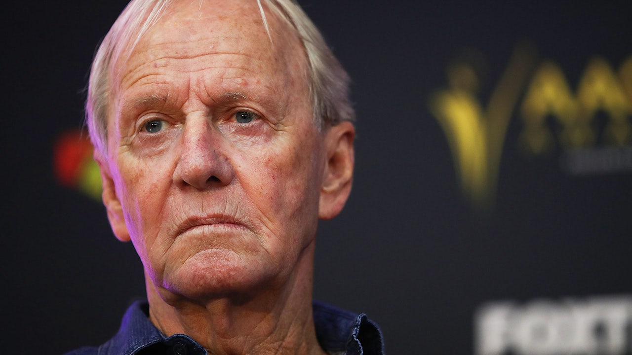 'Crocodile Dundee' star Paul Hogan scorches Venice Beach's homeless in note posted outside of his home: report