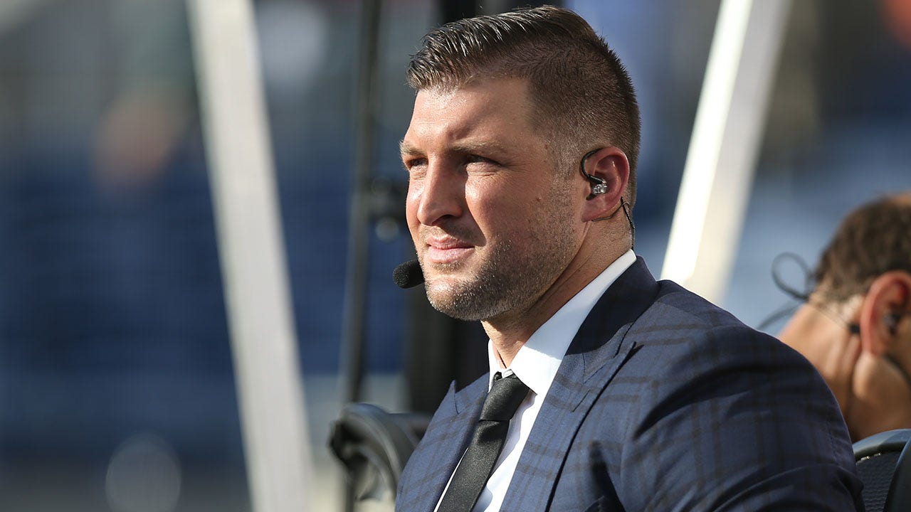 Jaguars QB Trevor Lawrence 'really excited to play with' Tim Tebow