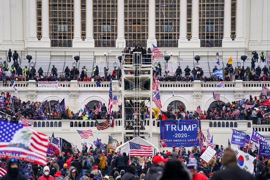 No jail time in first Capitol riot sentence; Oath Keeper pleads guilty