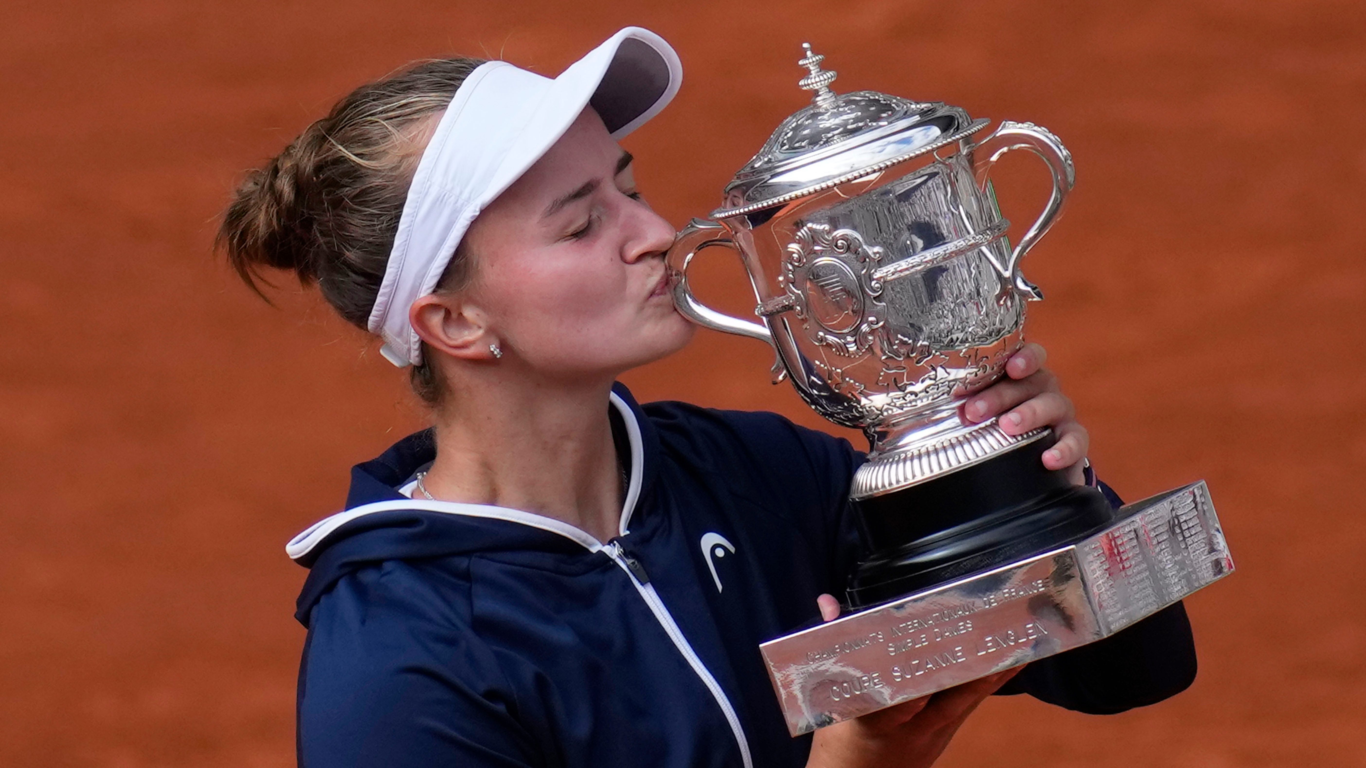 Barbora Krejcikova Wins First Grand Slam Title At French Open After ...