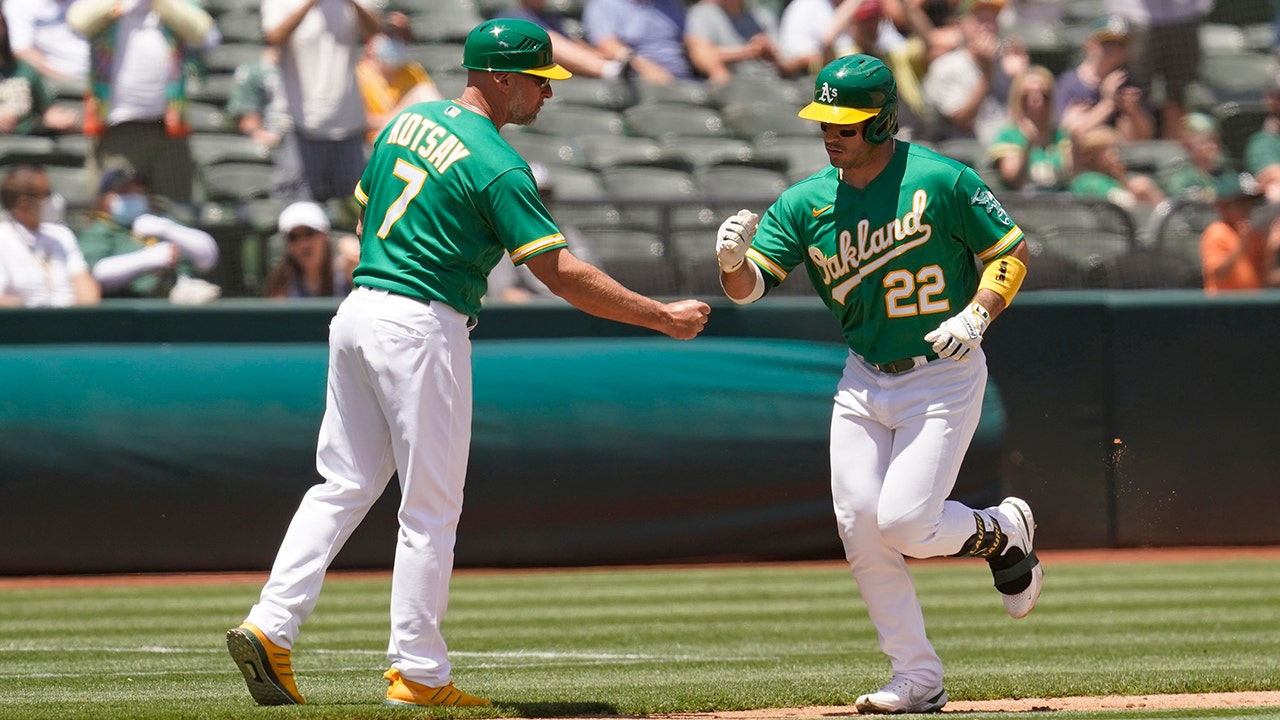 Laureano HR, nifty catch in return, streaking A’s top Angels