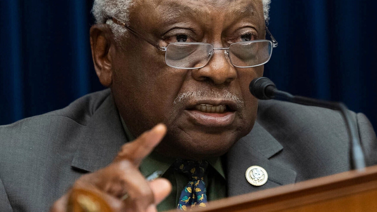 Clyburn defends Biden’s performance, laments it is 'a real tough time' to be president