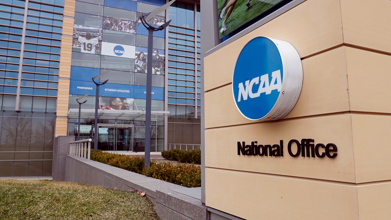 Read more about the article NCAA barred from enforcing NIL rules after lawsuit with states of Tennessee, Virginia