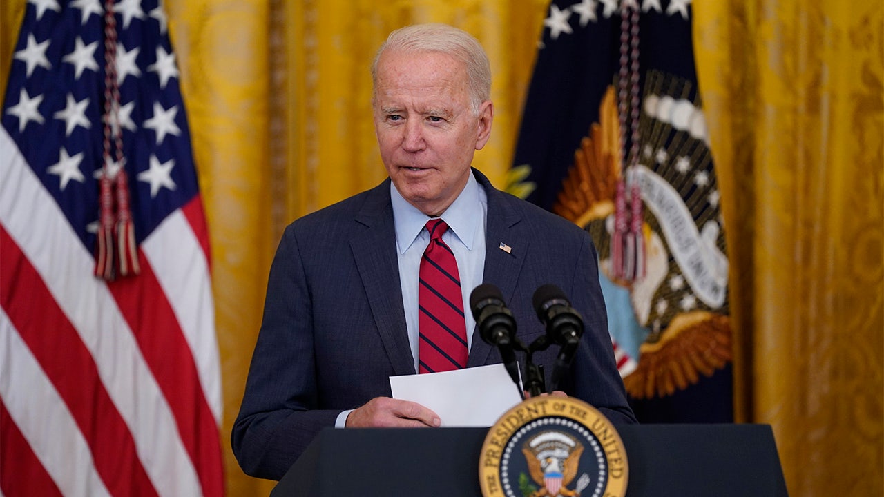 Biden says he won't sign bipartisan spending deal without Democrats' infrastructure wish list