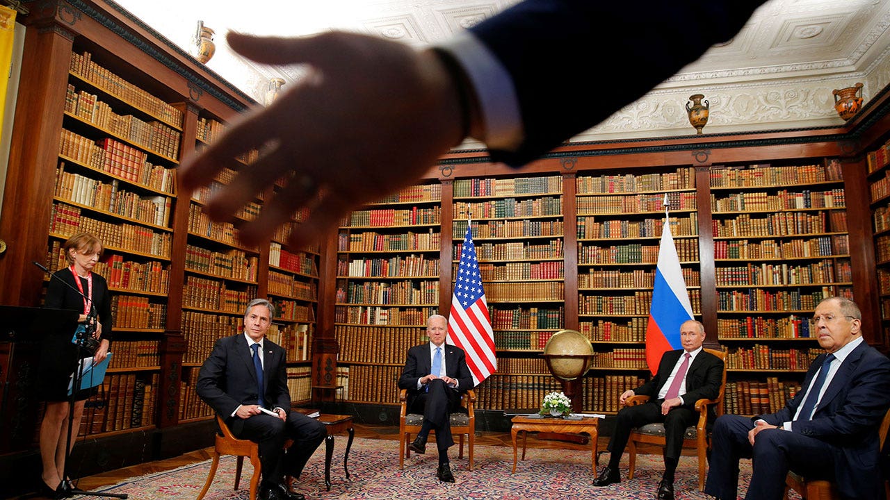 Biden-Putin meeting: American press manhandled by Russian security agents