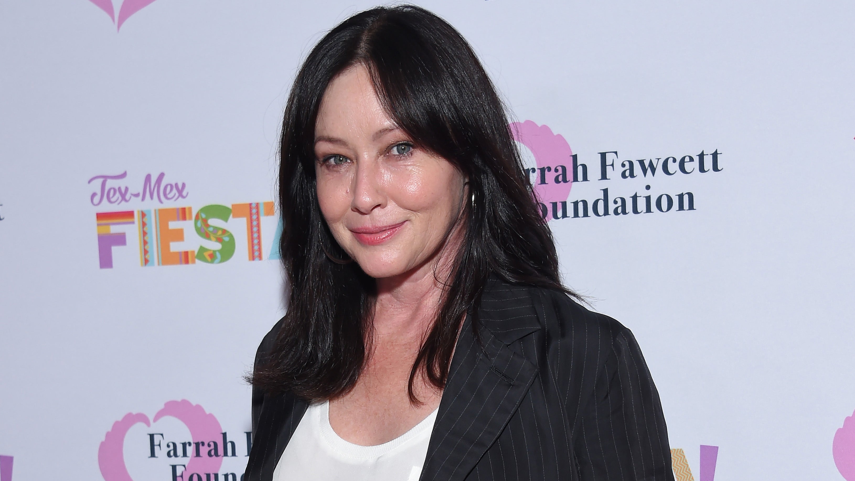 Shannen Doherty posts makeup-free photo as actress shares she's over Hollywood's beauty standards