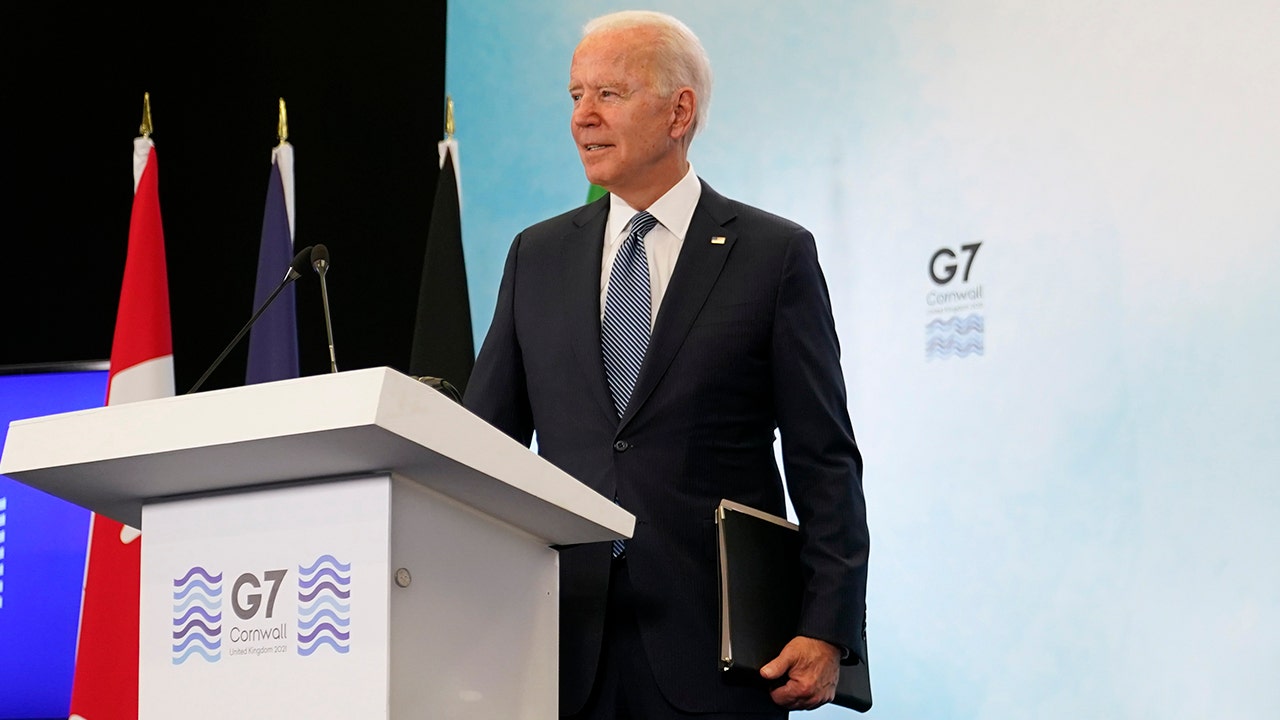 Biden mutters he'll 'get in trouble with my staff' for taking extra question