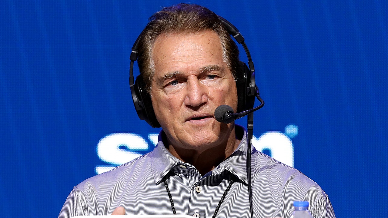 Joe Theismann weighs in on Washington Commanders name controversy - Latest  news and updates about the Washington Commanders and the NFL - BVM Sports