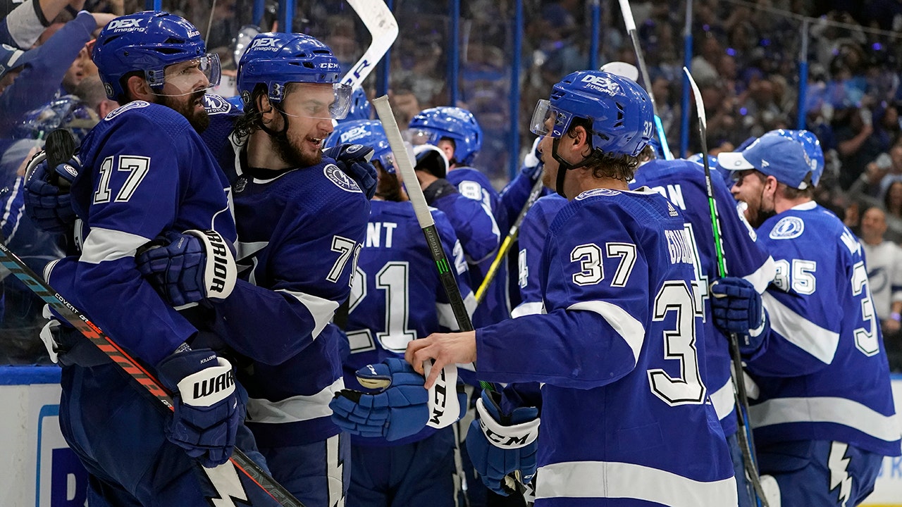 Lightning back in Stanley Cup Final thanks to Yanni Gourde, Andrei