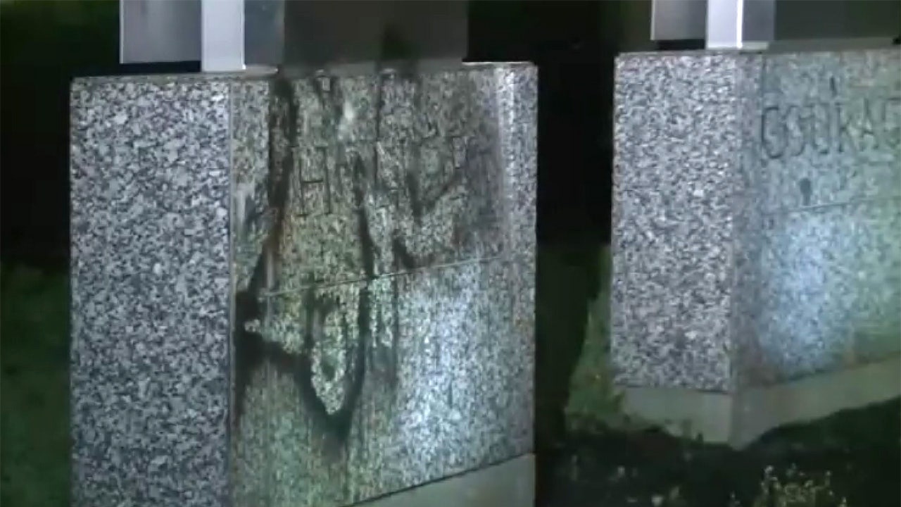 Oregon, Rhode Island war memorials vandalized over Memorial Day weekend, police say