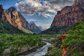 Woman, 26, dies in fall at Zion National Park