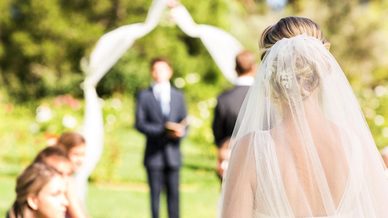 Italian wedding traditions that couples still incorporate into their big day