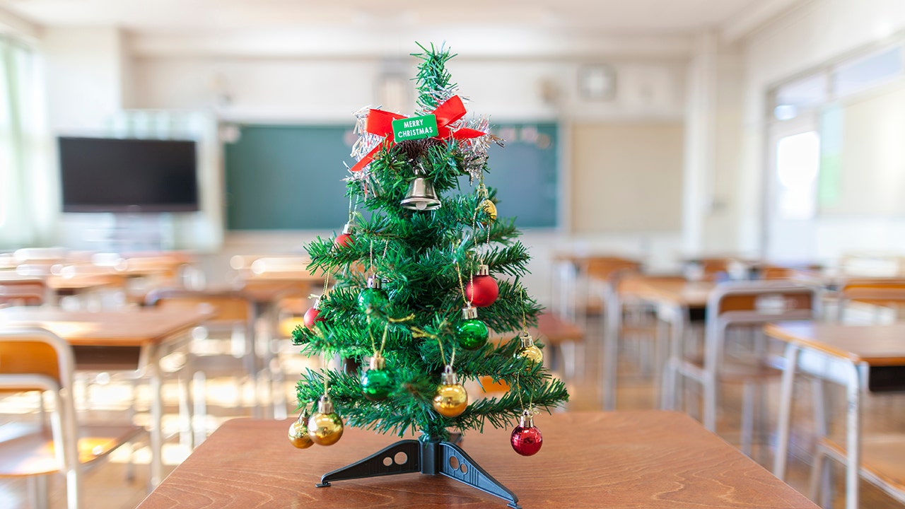 NJ school board that voted to remove holiday names from calendar to hold 'special' meeting after outrage
