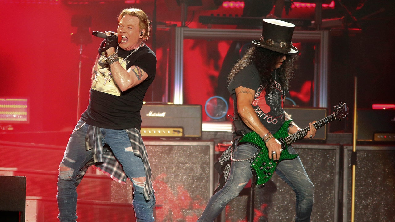 Guns N' Roses, Foo Fighters returning to the stage