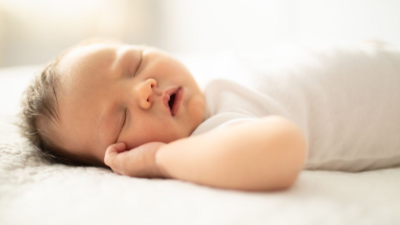Pediatric experts give new recommendations to keep sleeping babies safe