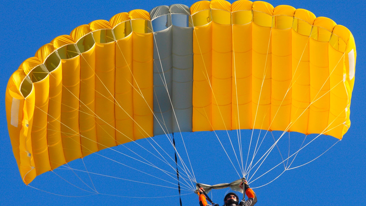 Utah veteran, a Purple Heart recipient, fulfills skydiving dream on 90th birthday
