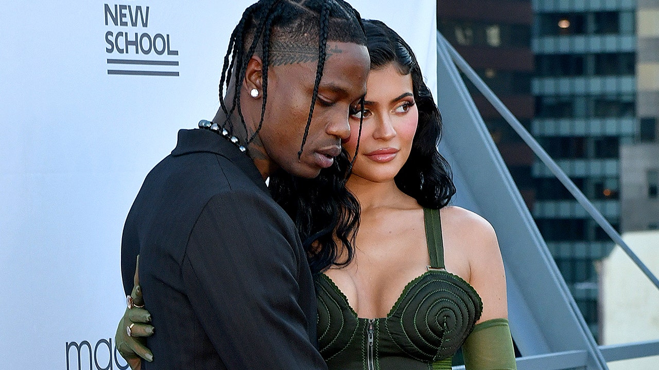 Kylie Jenner and Travis Scott appear to be back together during night out in NYC