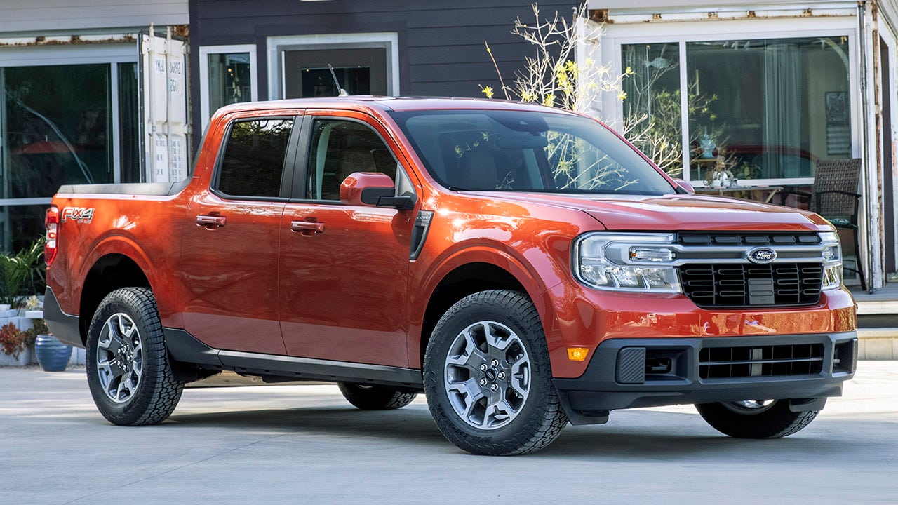 2022 Ford Maverick compact pickup revealed with hybrid power and $19,995 price