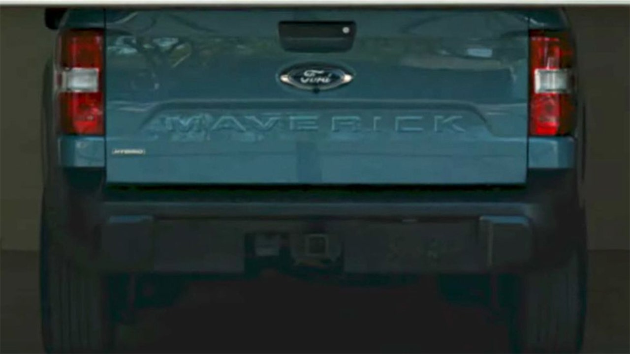 Teaser ad reveals Ford Maverick compact pickup is a hybrid
