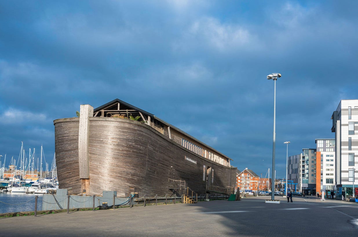 Een Replica Van De Ark Van Noach Staat Voor Een Kostbaar Dilemma Van Bijbelse Proporties
