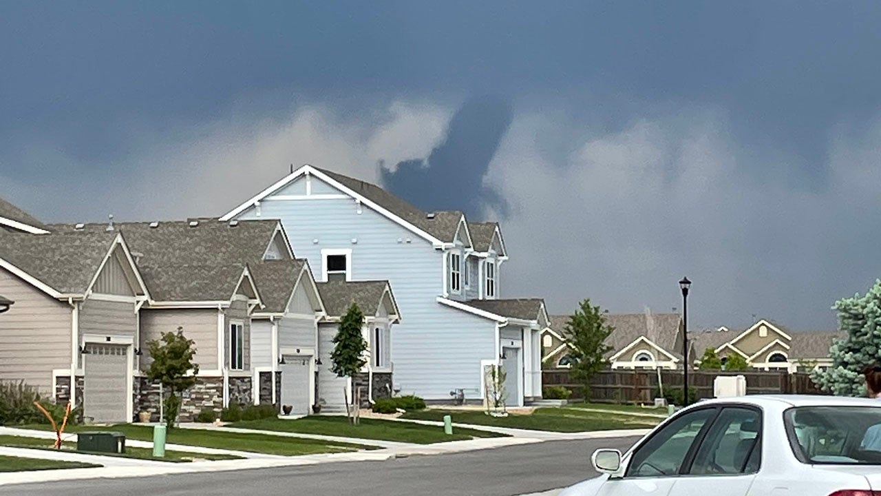 Crazy pictures, video show moment a tornado touched down in northern Colorado