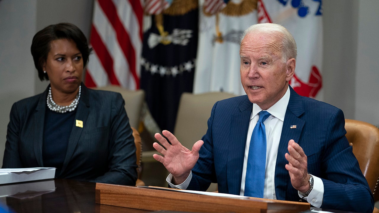 Biden gun violence program makes use of federal bucks to undo ‘defund police,’ aims to set ‘more officers on the beat’