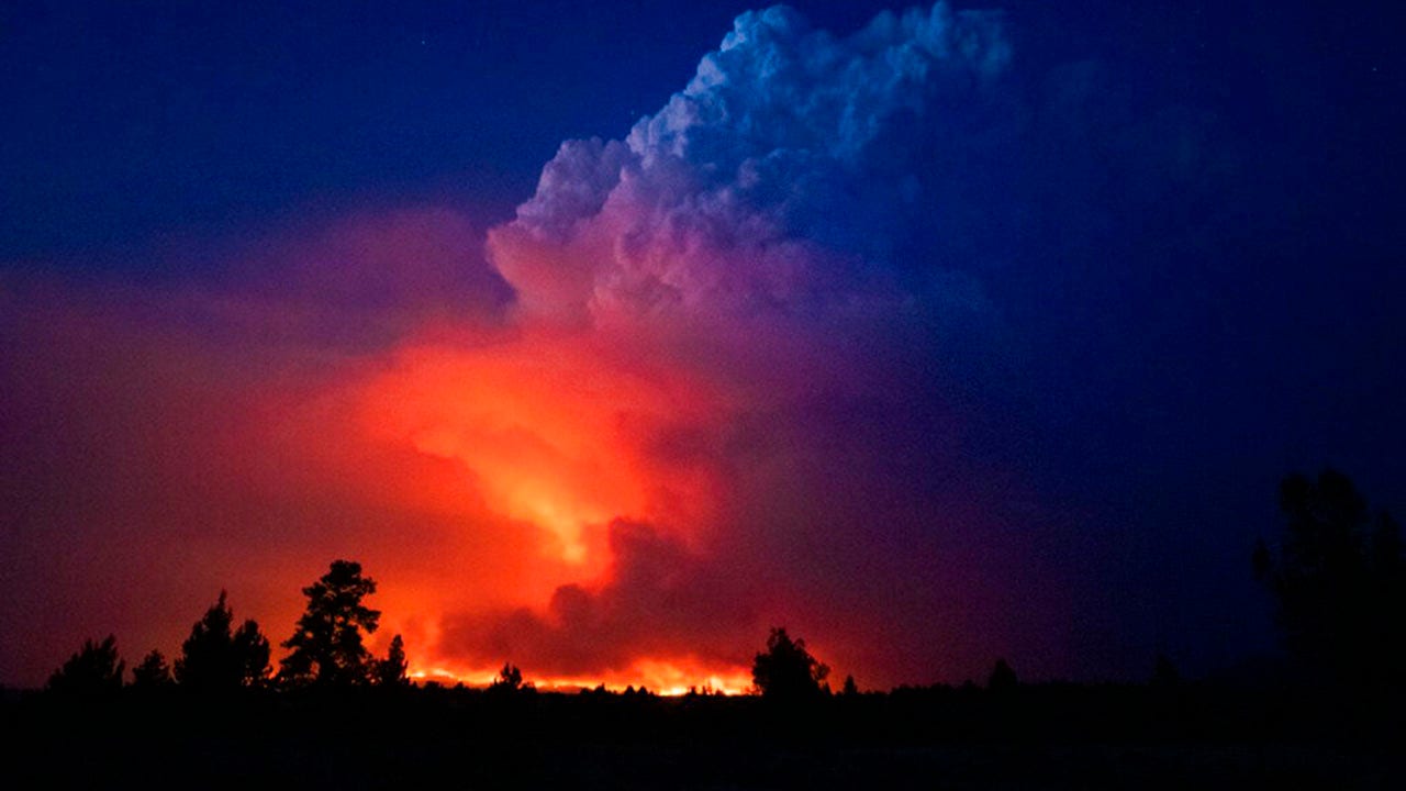 Oregon's Bootleg Fire is generating its own weather