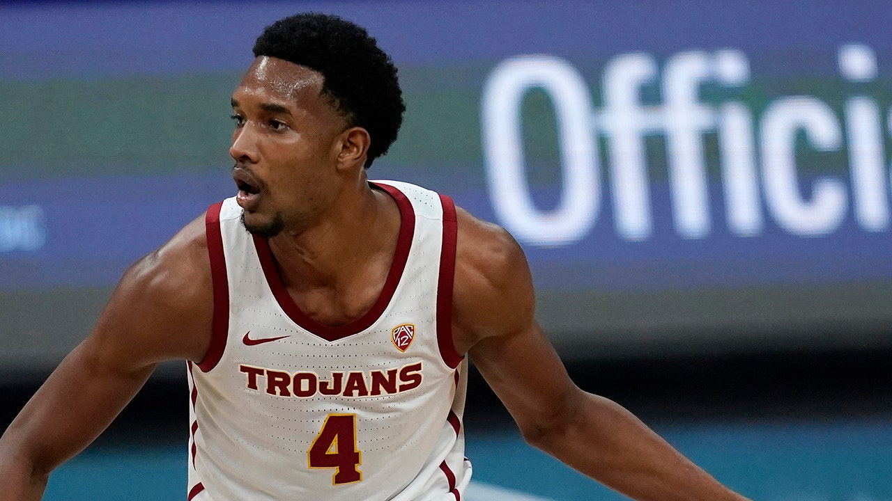 USC freshman Mobley headlines list of big men in NBA draft