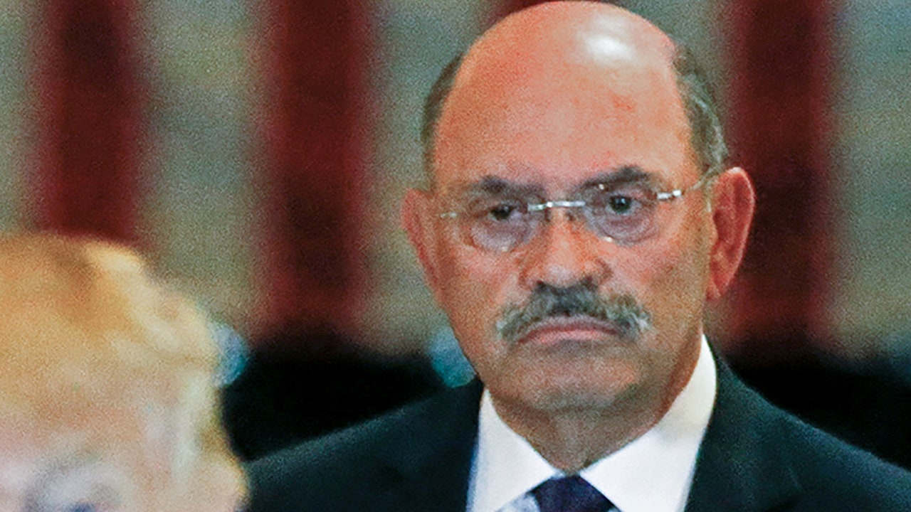 Former Trump Organization CFO Allen Weisselberg sentenced to 5 months after pleading guilty to tax crimes