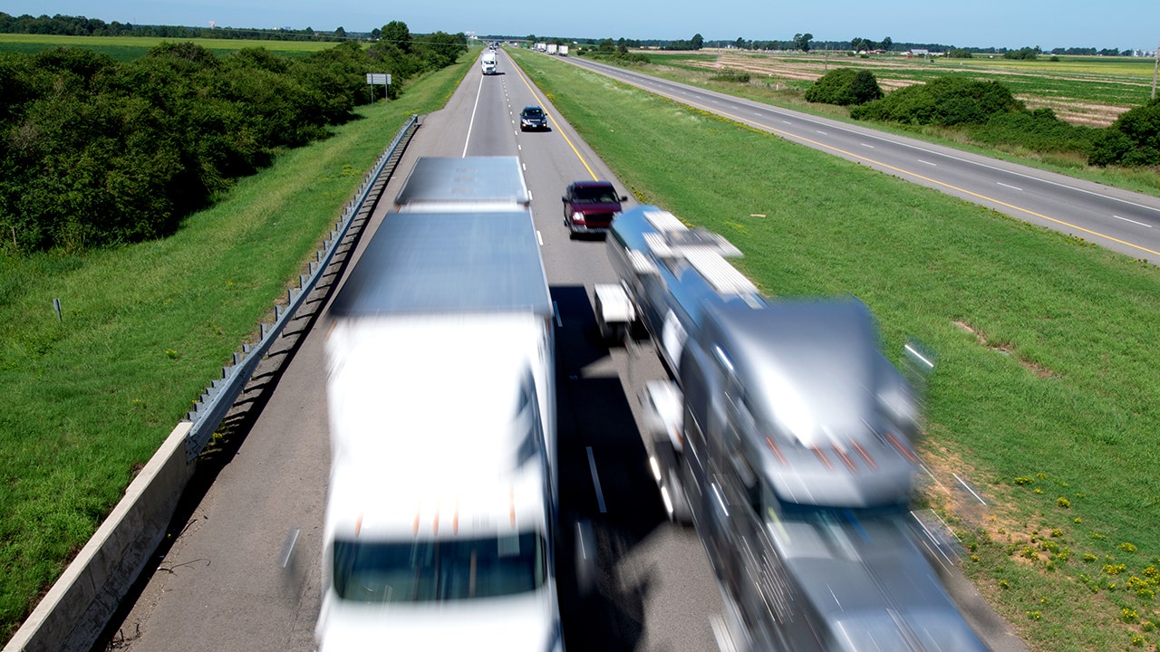 Arkansas cracks down on slow left-lane drivers