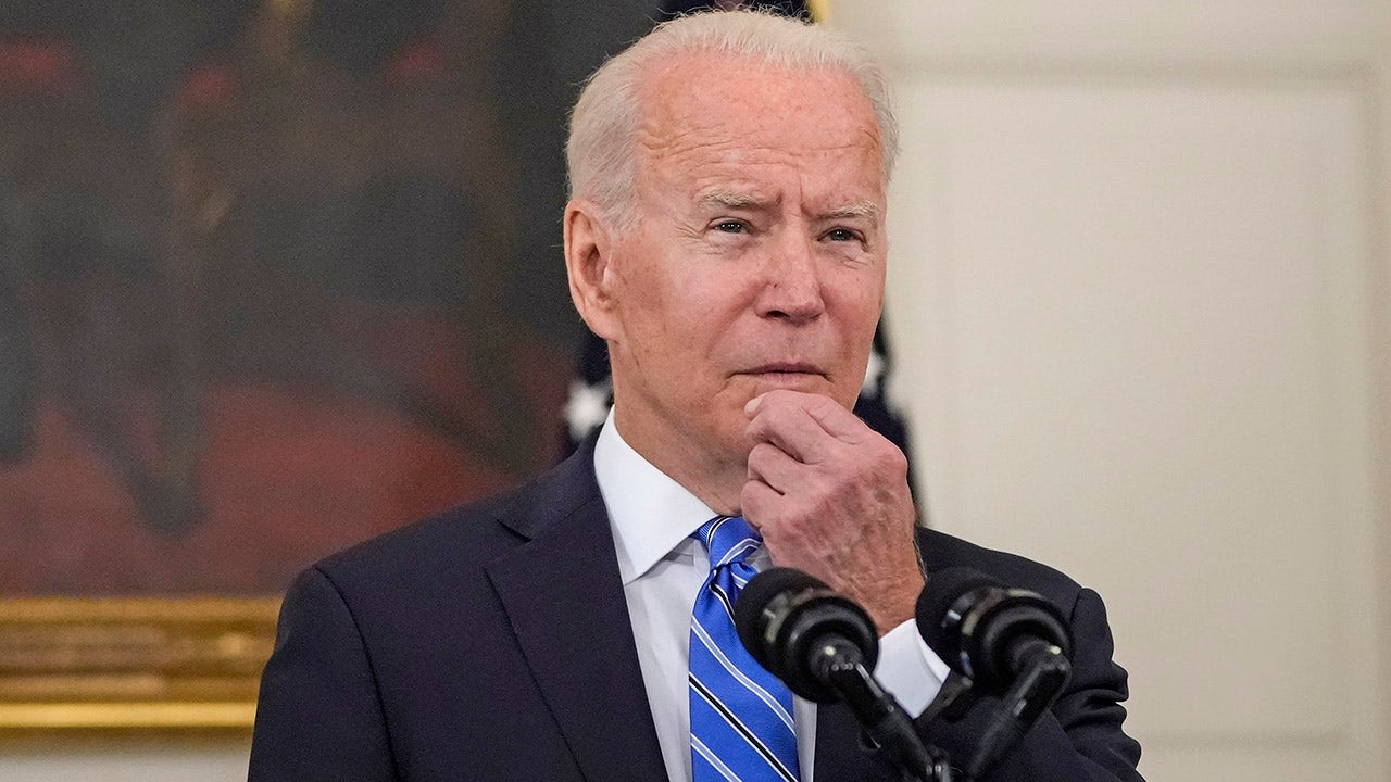 Biden administration has lost track of a third of released migrant kids: report