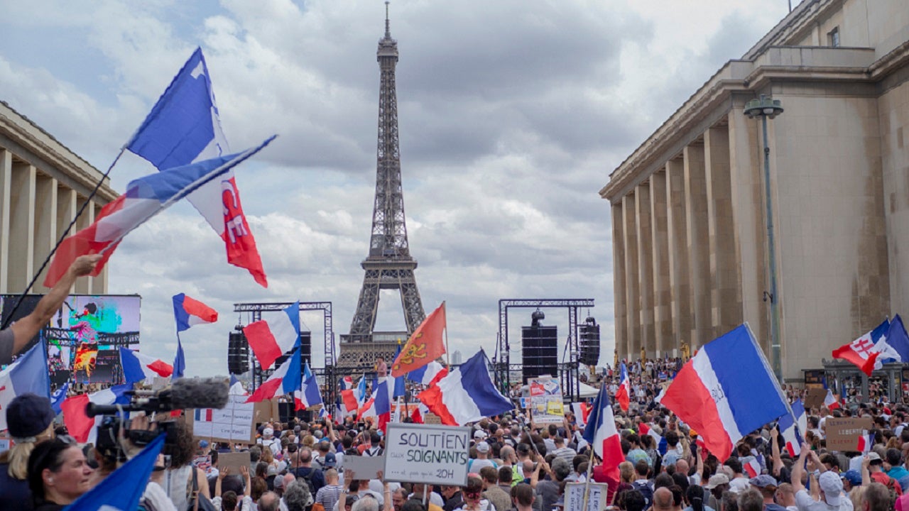 french-protesters-reject-bill-requiring-vaccine-passes