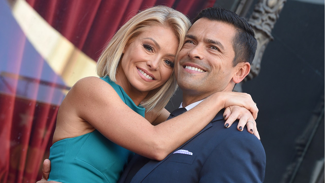 Kelly Ripa jokes Mark Consuelos is getting 'attention on the street' amid criticism of her new book