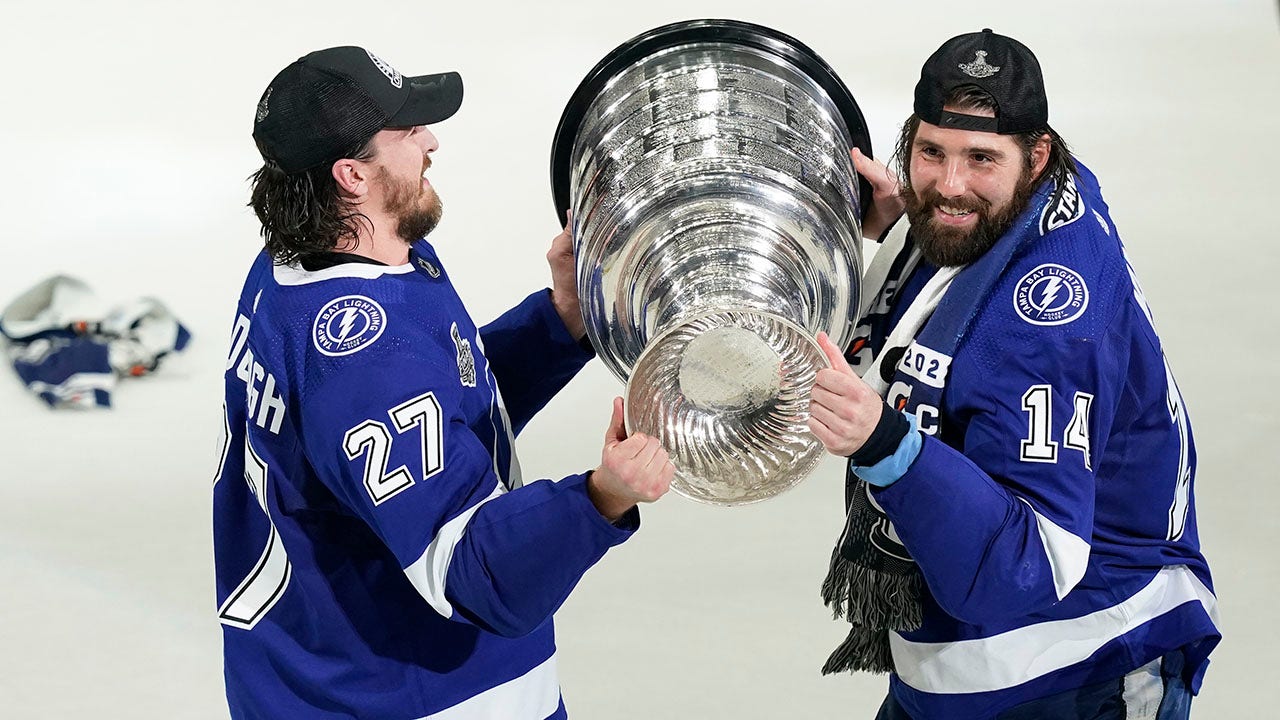 Tampa Bay Lightning aiming for third Stanley Cup championship - Axios Tampa  Bay