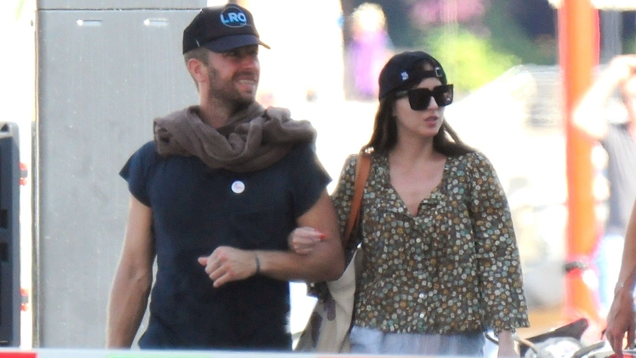 Dakota Johnson, Chris Martin spotted in Spain arm-in-arm