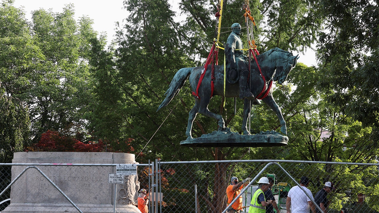 Charlottesville Robert E. Lee statue to be melted down for public art project