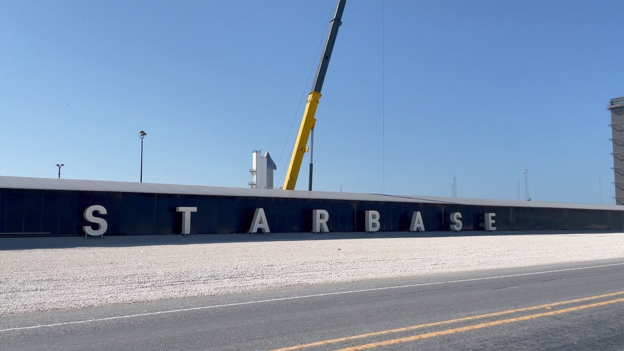 SpaceX fascination becomes cancer therapy for retired Texas teacher