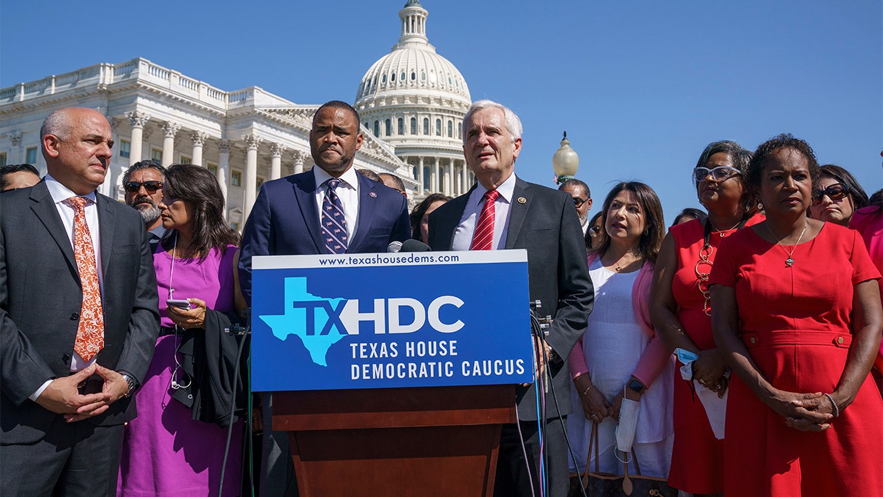 Texas Dems start returning home after restraining order blocking arrests