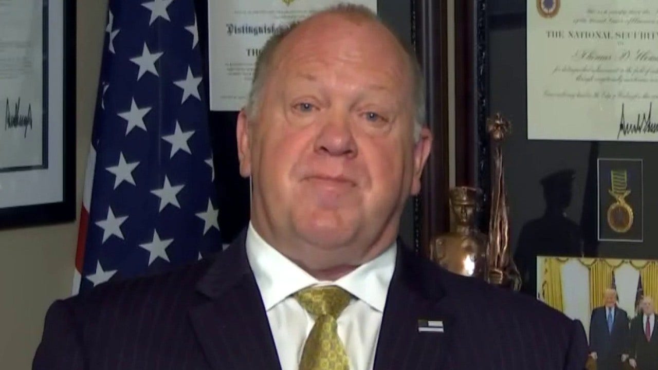 Tom Homan: Biden warning Americans about COVID while border 'wide open' for COVID-positive migrants