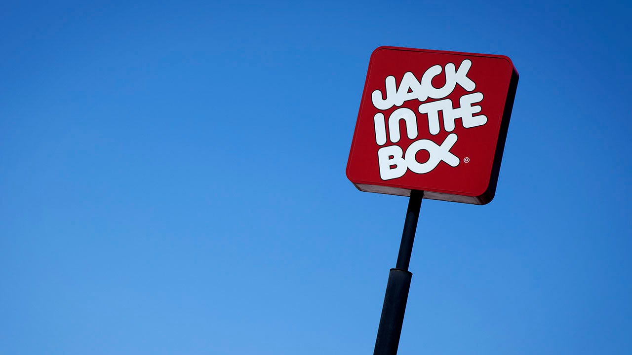 Jack in the Box mocks McDonald's ice cream machines in response to viral video