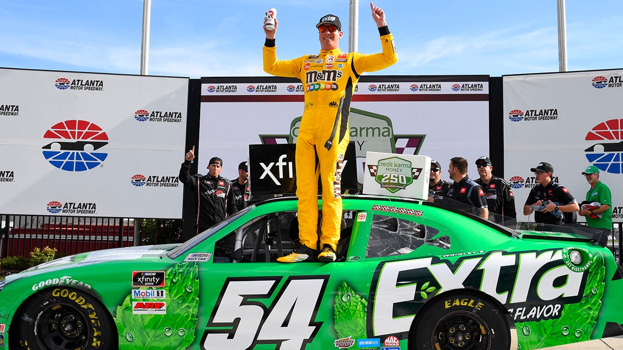 Kyle Busch makes it 5-for-5 as he retires from NASCAR Xfinity series
