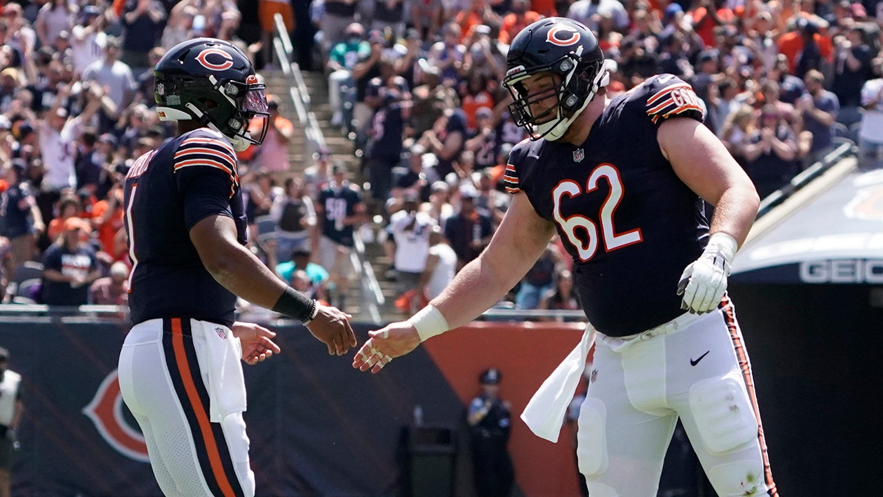 Bears' Justin Fields says game speed was 'slow to me' following NFL debut