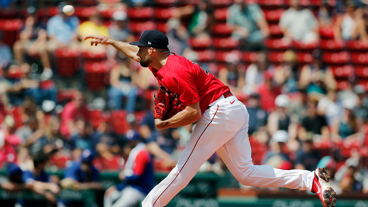 Shaw hits grand slam as Red Sox beat Rangers 8-4 in 11