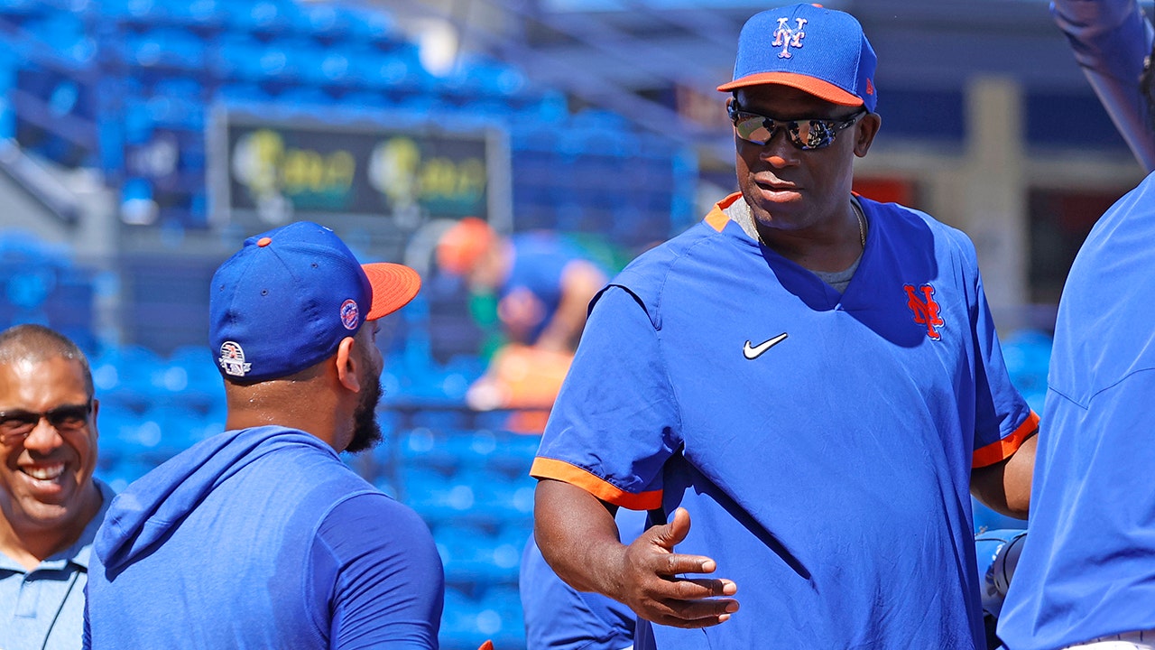 Mets players let booing fans 'know how it feels' with thumbs down