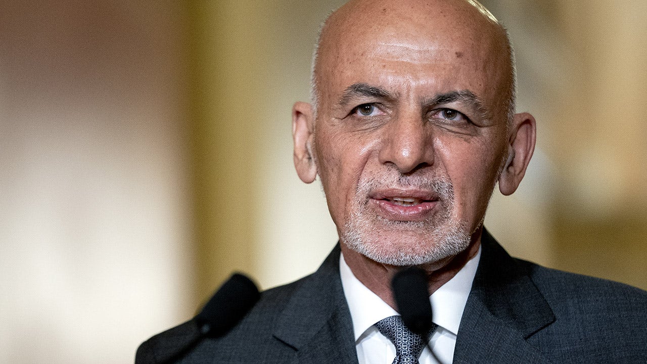 Daughter of exiled Afghan President Ghani strolls in NYC amid chaos