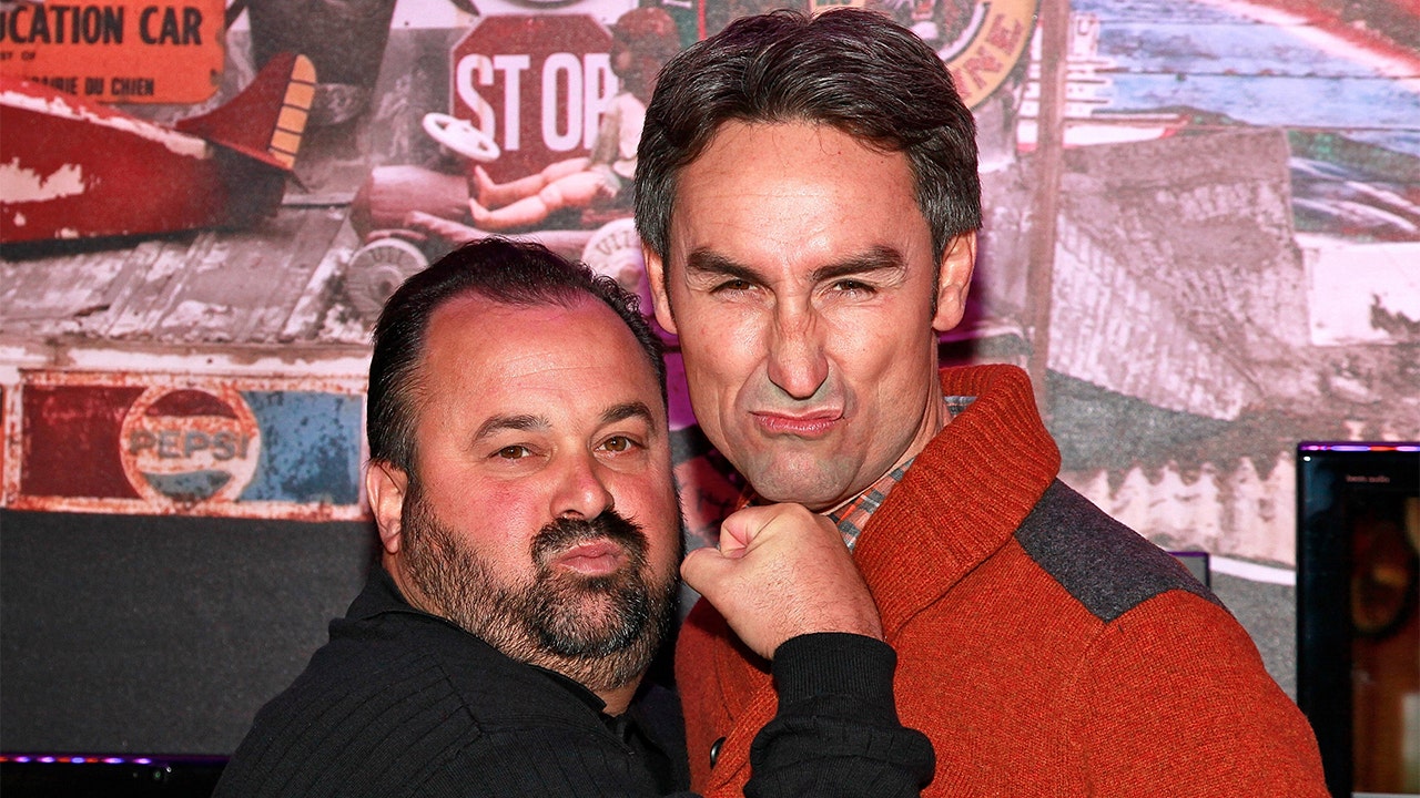 American Pickers Frank Fritzs Co Star Mike Wolfe Asks For Prayers Following Stars 