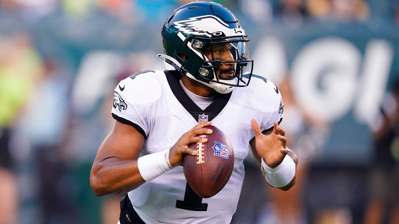 Jalen Hurts illness: Eagles QB missed preseason game with stomach