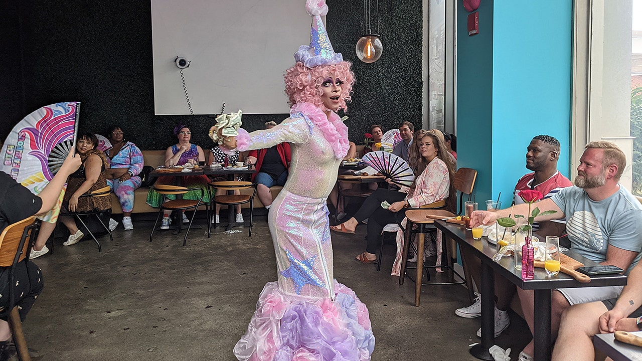 Kentucky restaurateur dedicates drag brunches to local charities