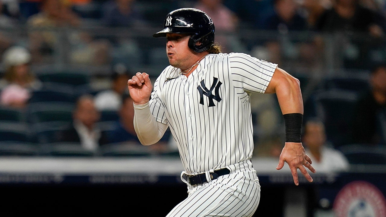 Voit's double lifts surging Yanks to 7-5 win over Twins