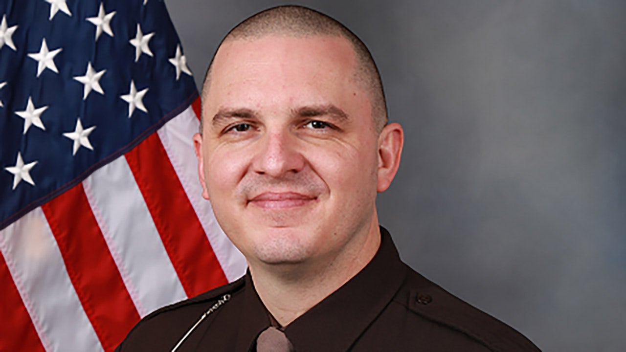 Michigan deputy dies after being shot in chase with gunman
